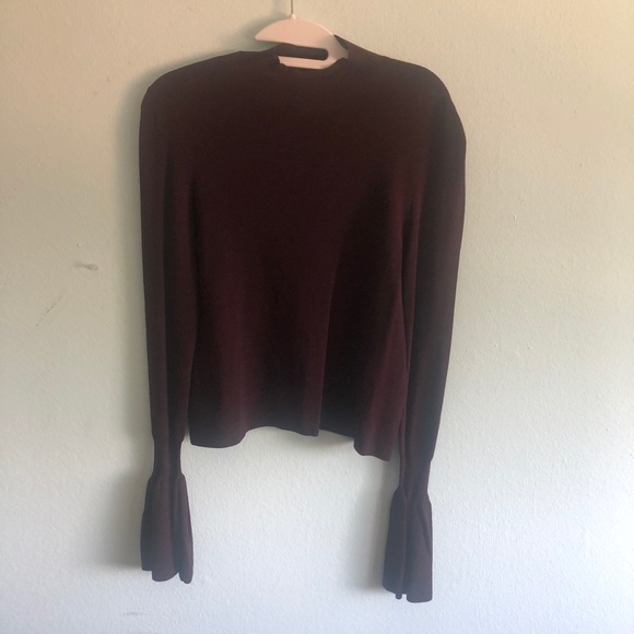 NWT H&M dramatic sleeve sweater top - Picture 1 of 3